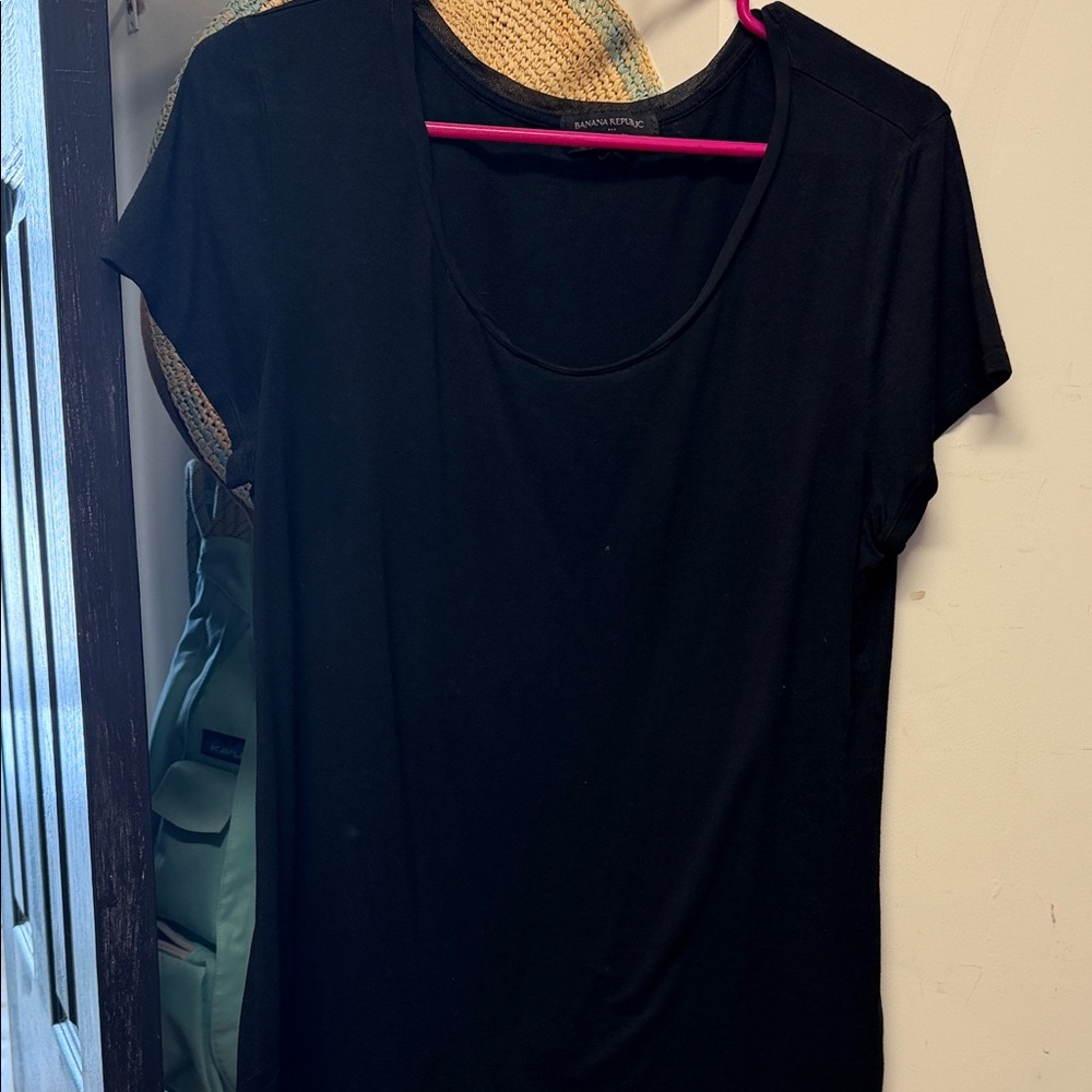 Banana Republic Black Short Sleeve Tee